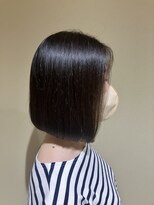 ゼン(Zen.) 前下がりボブ