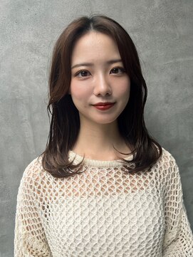 ロンド ストラーダ 心斎橋(Lond strada) 韓国前髪顔周りロング×インナーグレージュ[心斎橋/髪質改善]