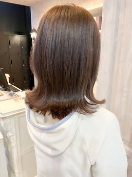 キャアリー(Caary) 福山人気アッシュベージュまろみカラー20代30代40代韓国風外ハネ