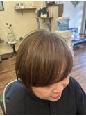 トープグレージュ　丸みショートボブ