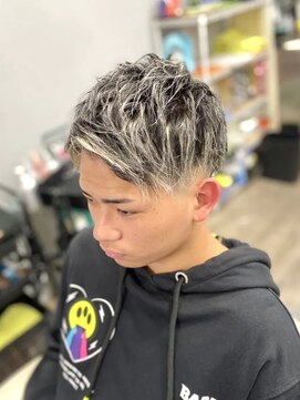 バングー(VANGOO) ホワイトメッシュアップバングツーブロ