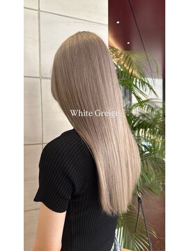 セレーネ ヘアー(Selene hair) ホワイトグレージュ☆