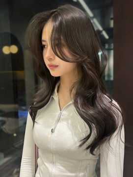 シティ オモテサンドウ(CITY omotesando) オリーブグレージュ かきあげレイヤー