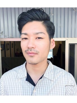 ロイ プラスアティック(roi ＋attic) 谷町６丁目美容室◆異空間美容室roi◇