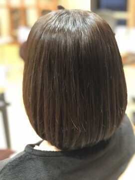 ベルポートヘア(Bellport hair) ☆オリーブベージュ×ツヤ感ボブ☆