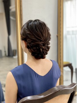 セニシエンタ(CENICIENTA) 綺麗目アップ