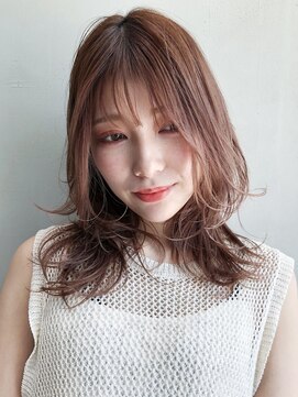 アイティー バイ アルバム 浦和店(IT by ALBUM) 外ハネ内巻スタイル_オリーブカラーハイライトカラー_97434