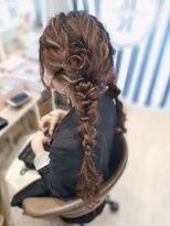 ヘアセットサロン ミント(Hair set salon MINT)&nbsp;お花編みおろしツイン