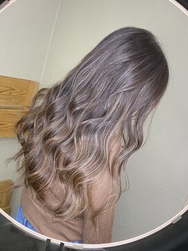 メリー ひたちなか(MERRY) 黒髪エアリーショート☆オン眉×ふわマッシュウルフ