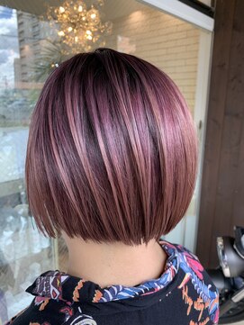 ヴァイブス(vibes) 切りっぱなしボブ