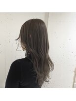 ラミ(L'ami)&nbsp;透明感たっぷりオリーブベージュ/大人フェミニンロング