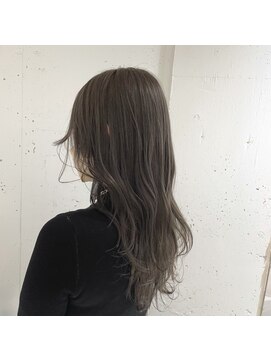 ラミ(L'ami) 透明感たっぷりオリーブベージュ/大人フェミニンロング