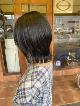 サロンド マーチ ☆ウルフヘア+くびれミディ☆