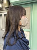 オリーブグレージュ