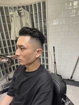 メリケンバーバーショップ フクオカ(MERICAN BARBERSHOP FUK) メンズカットマッシュパーマカルマパーマフェードツーブロック