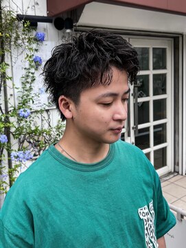 オムファミーユラグ(homme, famille raugh) スパイキーショート×パーマ