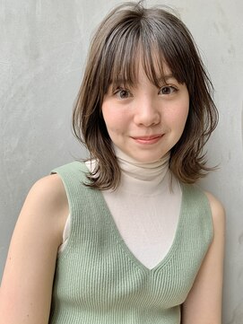 ベル 銀座5丁目店(Belle) グレーベージュの肩ラインくびれミディ【銀座】