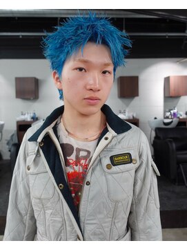 ピア ヤクイン(Pia Yakuin) ハイトーンスパイキーショート