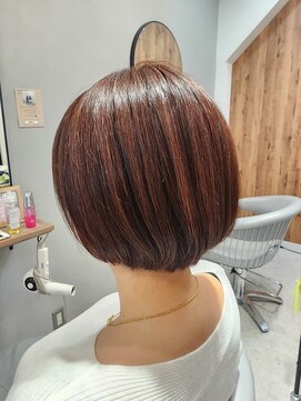 ハイレート ウニクス川越店(Hairate) [Sekiguchi] まるっとシルエットのショートボブ