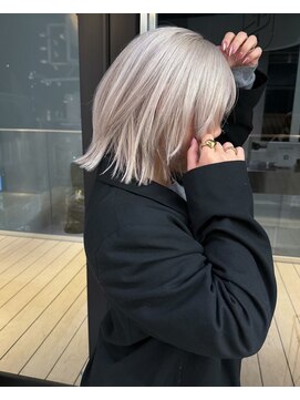 ステン(sten) ウルフカット/ウルフレイヤー/レイヤーカット/ダブルカラー