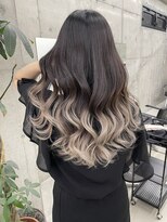 リノート バイ エゴル 名古屋(LINOET by ENGOL)&nbsp;【LINOET】手島カミラ　ホワイトグレージュのグラデーション