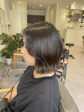 ブランシュ 南行徳店(BLANCHE) 暗めオリーブカラー/抜け感カラー/透明感カラー/外はねボブ