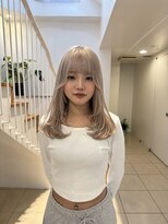 ヘアカロン 熊本下通店(Hair CALON) ホワイトブロンド/デザインカラー/ブリーチ/顔周りレイヤー