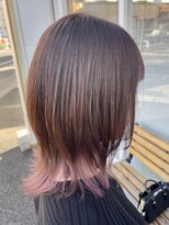 クオリア(Quaria)&nbsp;インナーカラーピンクイヤリングカラーブリーチレイヤーボブ
