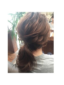 ヘアールーム グリン(Hair room GRin) GRin×ナチュラルポニーテール