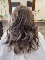 エモーション(Emotion)&nbsp;Wカラーシルバーベージュ