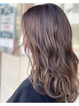 アヴァン(AVANT) ナチュラルバレイヤージュ