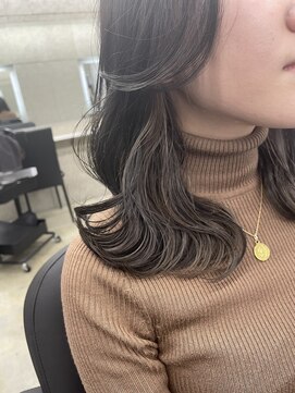 シー 浦安(SEA) グレージュ、イヤリングカラー、ホワイトベージュ