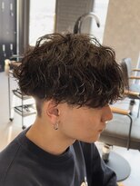 アビー(ABEY)&nbsp;波巻きスパイラルパーマショートマッシュ刈り上げ