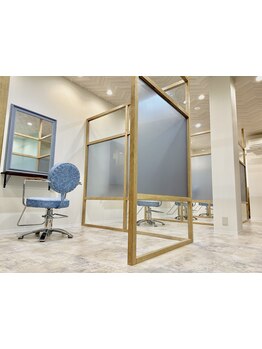 《新浦安☆髪質改善個室サロン》人の目を気にせず、寛ぎながら希望を叶える完全個室空間で癒しの時間を…