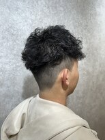 スピン 本八幡(SPIN)&nbsp;スペインカール/スパイキーショート/ブルーブラック/本八幡