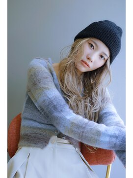 シア(sia) レイヤーウェーブ/layer wave/心斎橋