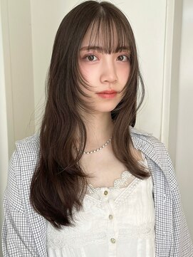 ローネス(LONESS) 赤みを消したくすみベージュとレイヤーカットで柔らかいヘアに