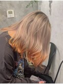 xバレイヤージュ/ホワイトグレージュ/レイヤーカット