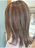 ハイライト　アッシュカラー
