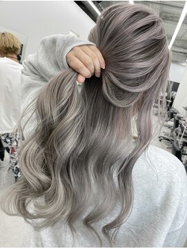 リノート バイ エゴル 太田川(Linoet by ENGOL) シャドウルーツバレイヤージュ/シルバーアッシュ