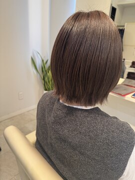 リゾートサロン オット(otto) 切りっぱなしボブ