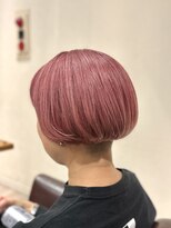 アンプリュス リアン(1+ Unplus lien)&nbsp;ダブルカラーピンクベージュツーブロック刈り上げ大人ショート