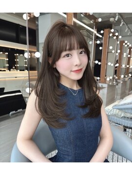 ロール 博多(Role) レイヤーカット ブラウンカラー 透明感カラー