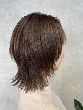 ループ(Loop) ウルフカット