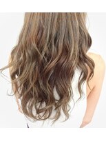 モーラー ドゥエ(MOLLER due)&nbsp;夏のハイライトカラースタイル