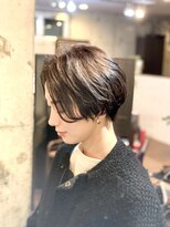 1+ アンプリュス(Unplus)&nbsp;ボーイフレンドボブ/モノトーンアッシュ