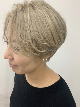 キューズ クラブ(cuz KLUB) 【cuzKLUB】カジュアルショート×ペールベージュ