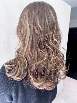 アルバム 銀座(ALBUM GINZA) ハイライトロング_ローライトスリークボブ厚めバング_ba285441