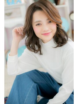 ミック ヘアアンドメイク アップ 駒込店(miq Hair&Make up) グラデーションカラー★スイングカールミディ
