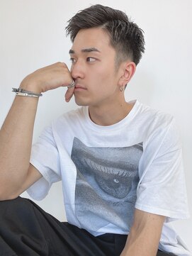 ルービック(Rubik's) ナチュラル爽やかツーブロック　束感アップバング